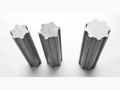 齒輪類(lèi)型鋼的性能特點(diǎn)涵蓋了從低碳到高碳的廣泛范圍以滿(mǎn)足不同工況下對(duì)齒輪材料性能的不同需求