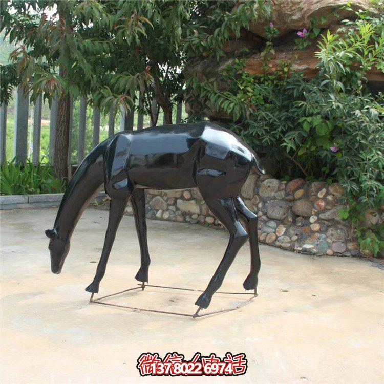 玻璃鋼雕塑景觀噴漆，點綴小區(qū)抽象美景