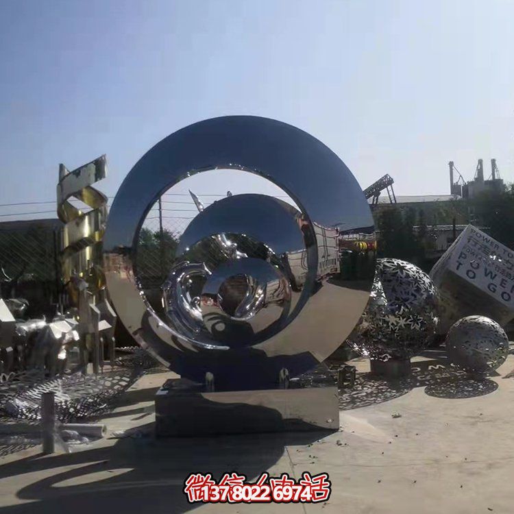 不銹鋼抽象幾何雕塑，鏡面圓環(huán)裝飾廣場(chǎng)、園林