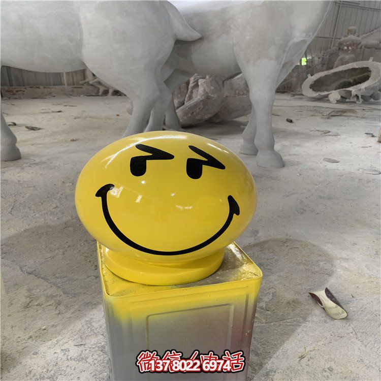 全新玻璃鋼游樂場，彩繪公仔、卡通雕塑，讓您的游樂體驗更加豐富多彩