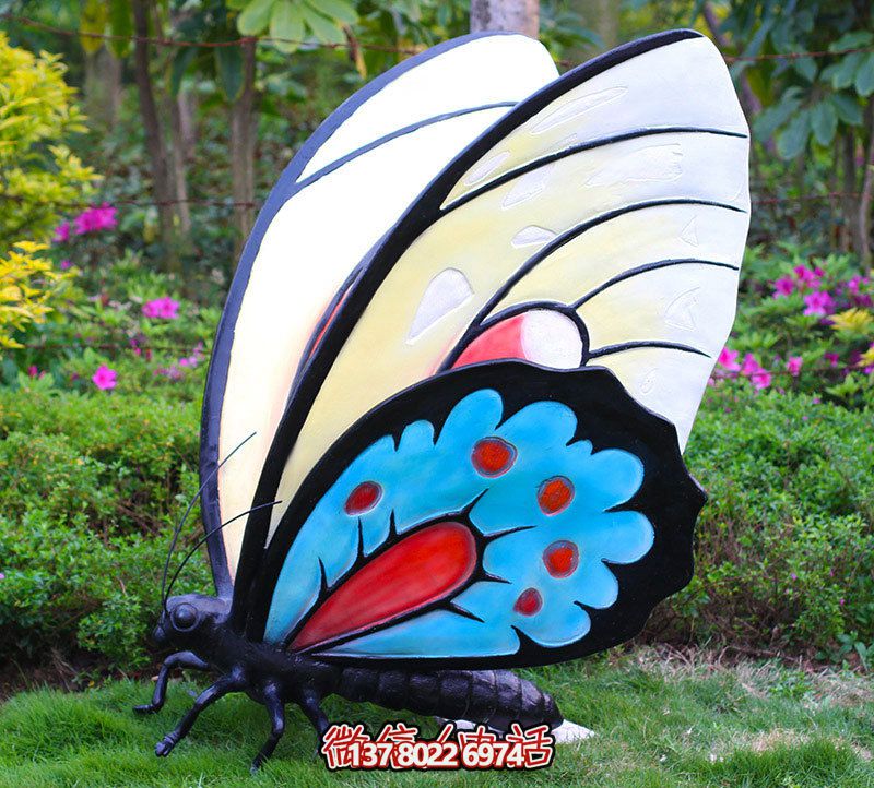玻璃鋼彩繪蝴蝶雕塑，美化小區(qū)環(huán)境