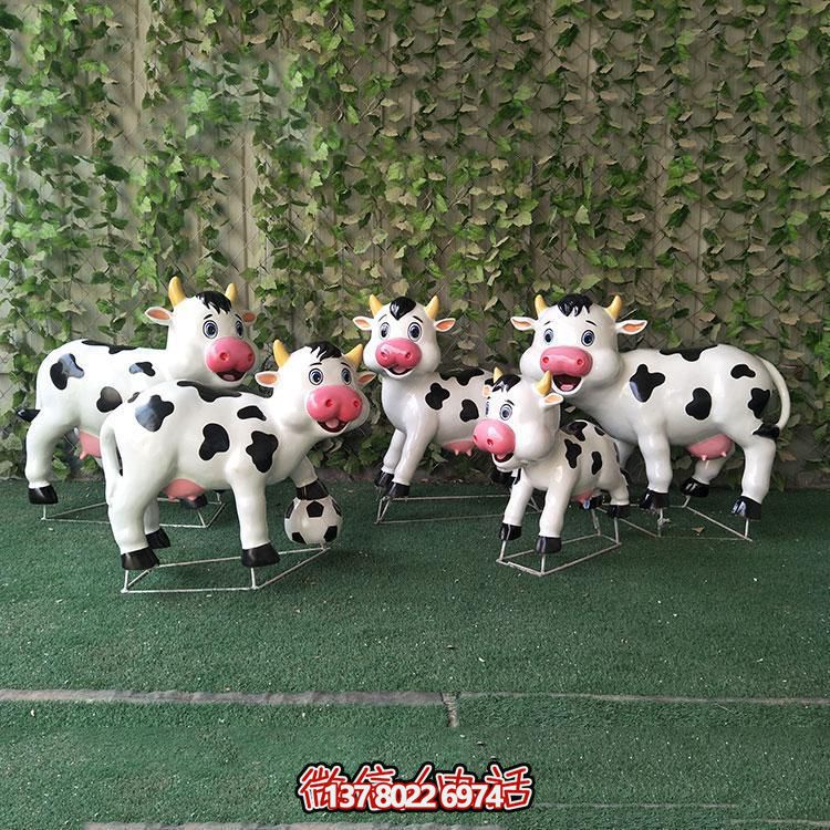 玻璃鋼卡通雕塑——增添綠色動(dòng)物樂趣的公園裝飾