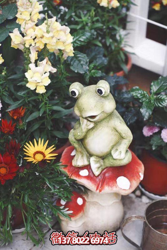 玻璃鋼雕塑青蛙，讓你的商場只思考玻璃