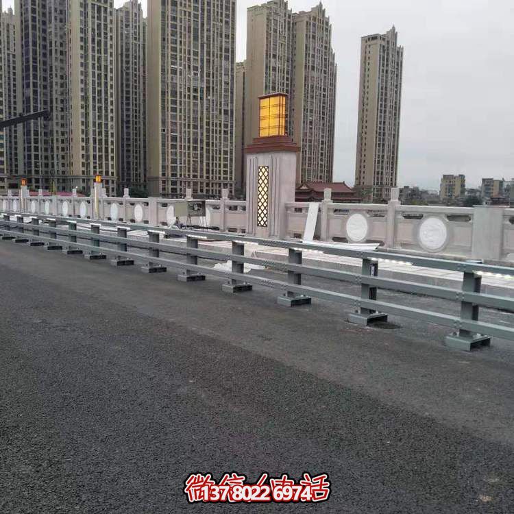 大理石護(hù)欄雕塑，為街道景觀帶來(lái)精美絕倫