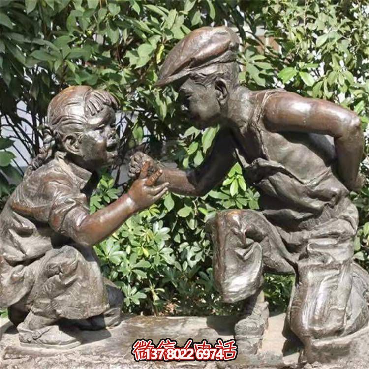 鑄銅裝飾擺件，雕塑人物表現(xiàn)民俗童趣