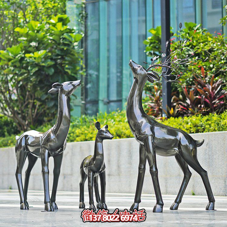 玻璃鋼制仿銅小鹿擺件，點(diǎn)綴戶外園林景觀