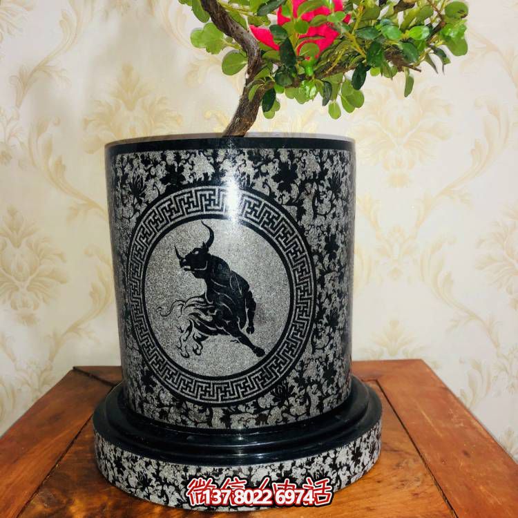 手工精美石雕花盆，點(diǎn)亮您的室外空間