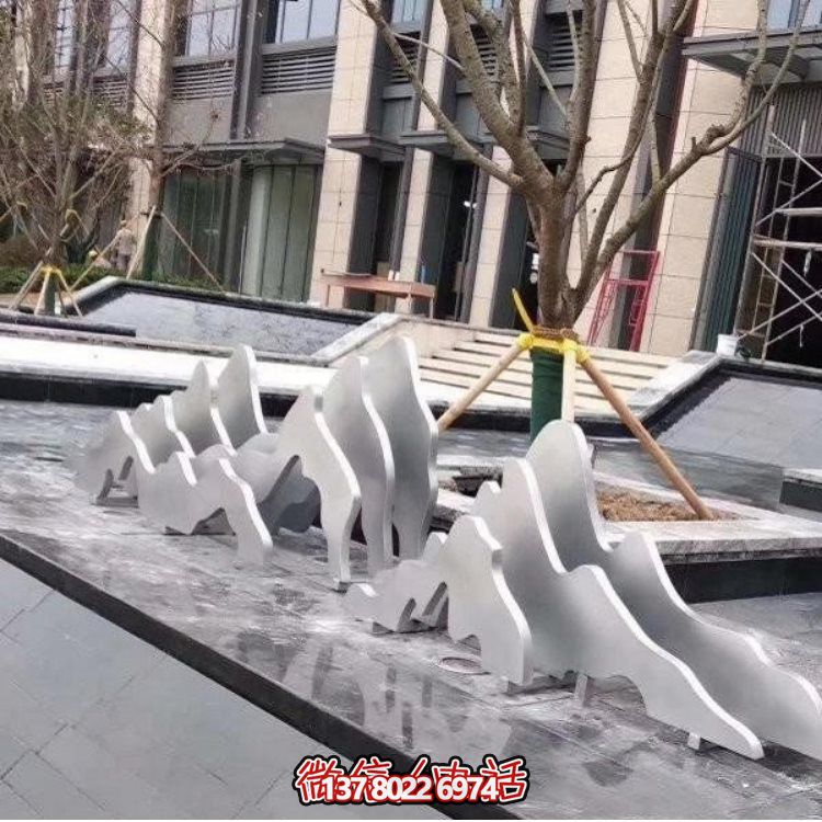 融合唯美抽象，完美裝點(diǎn)小區(qū)景觀的不銹鋼噴泉水池雕塑