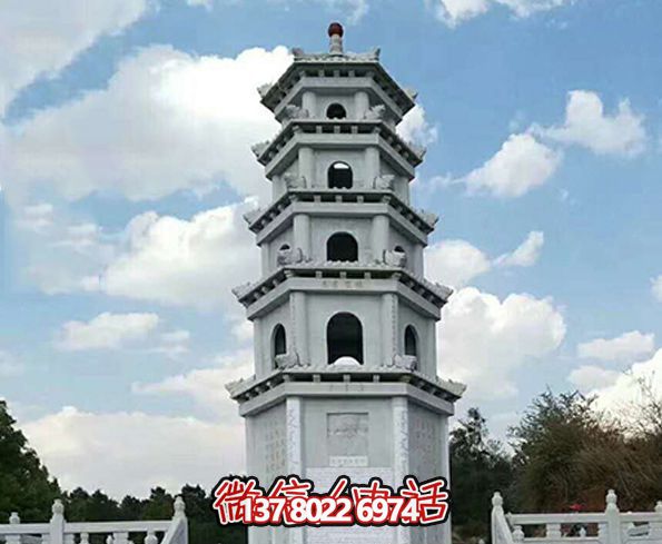 精美多層大理石寶塔，見(jiàn)證古老寺院的美麗景觀