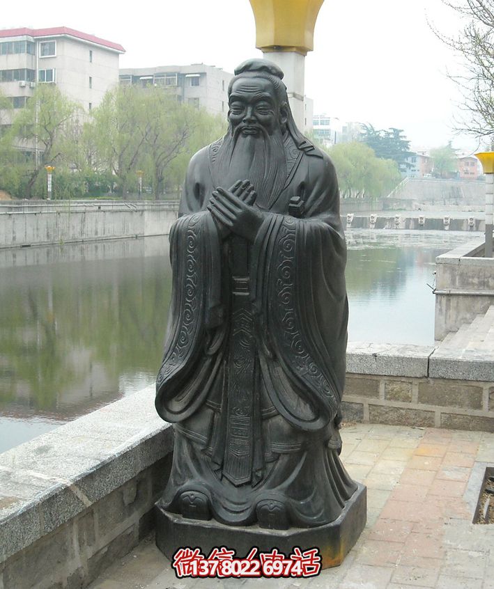 歷史名人雕塑，銅像點(diǎn)綴湖邊公園小區(qū)