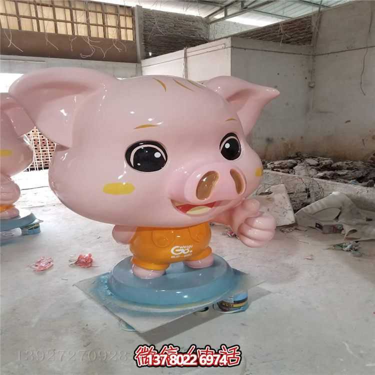玻璃鋼豬雕塑，為您的店鋪、戶外公園增添熱鬧氣氛