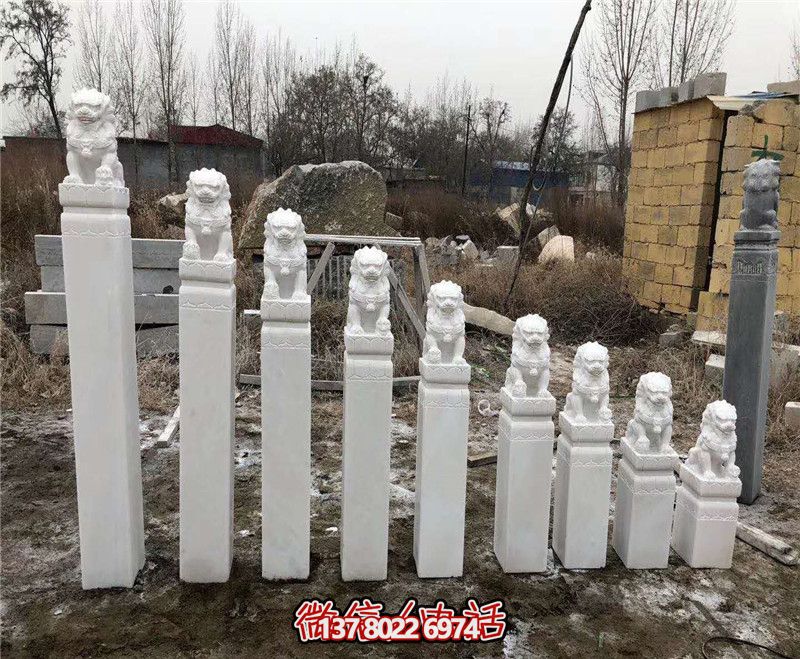 漢白玉獅子家用門(mén)前擺放拴馬柱雕塑 漢白玉獅子家用門(mén)前擺放拴馬柱雕塑